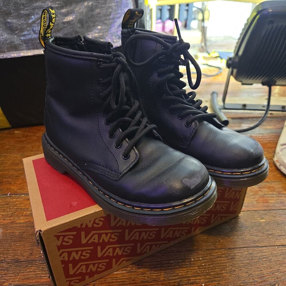 Dr Martens size 1